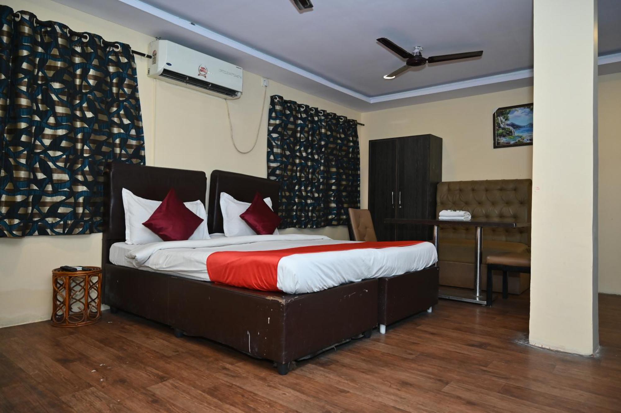 Hotel Ankitha Grand Hajdarabad Zewnętrze zdjęcie