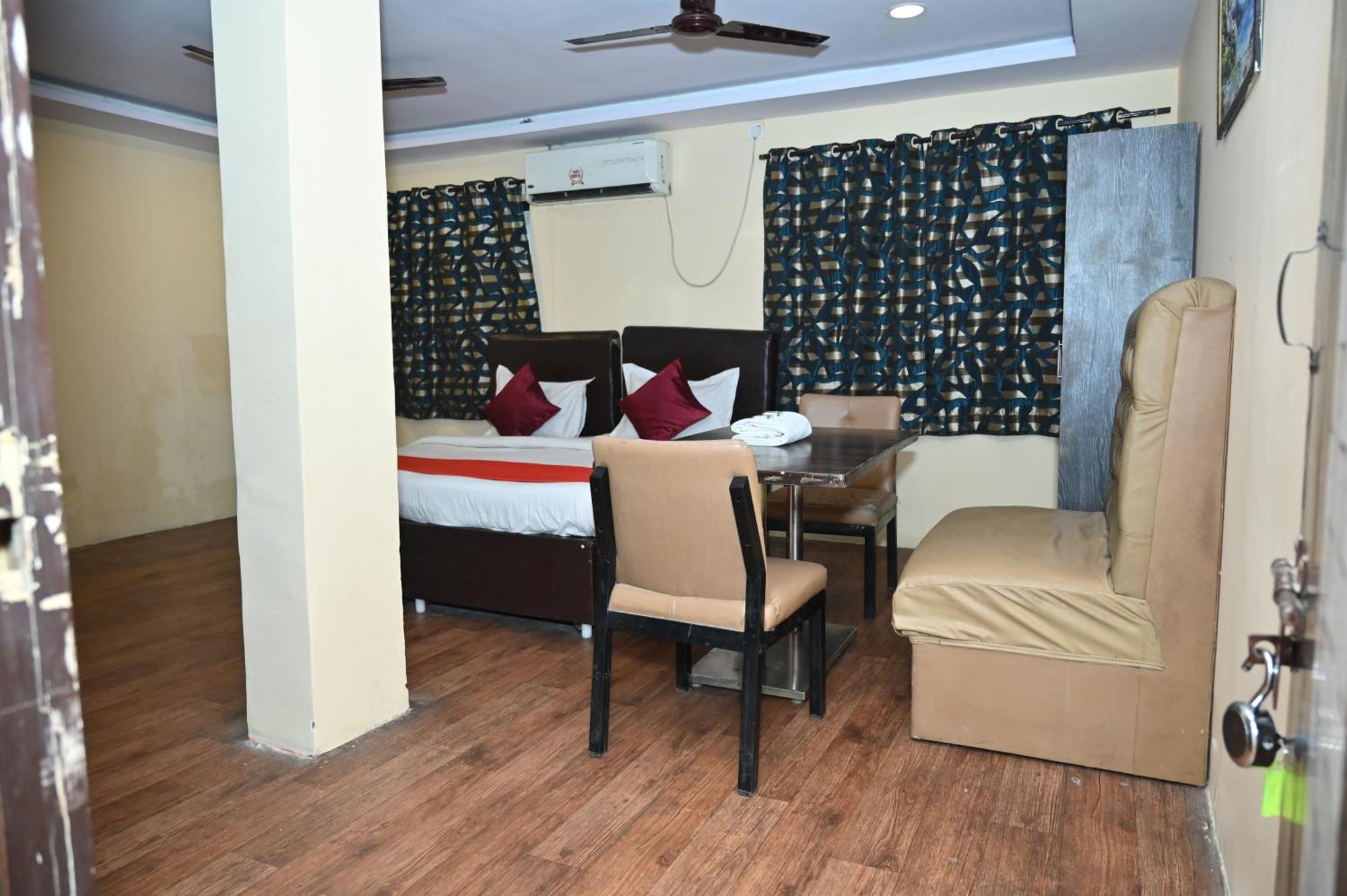 Hotel Ankitha Grand Hajdarabad Zewnętrze zdjęcie